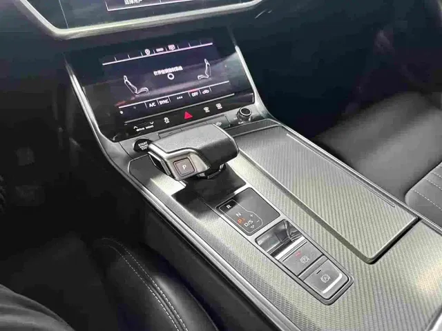 Audi A6L — Фото автомобиля 11