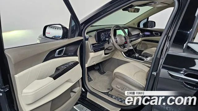 Kia Carnival Generation 4 — Фото автомобиля 10