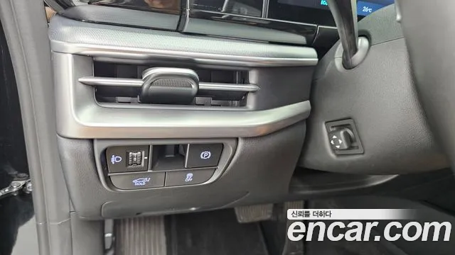 Hyundai Grandeur Grandeur (GN7) 2.5 Бензин 2WD — Фото автомобиля 14
