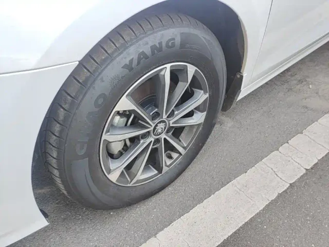 BYD Qin PLUS — Фото автомобиля 22