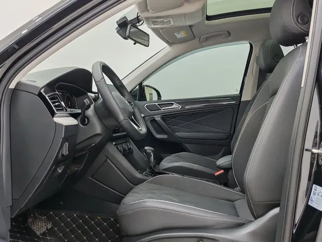 Volkswagen Tiguan L — Фото автомобиля 10