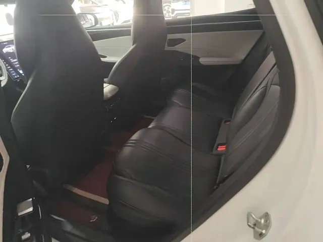 Geely Galaxy L7 — Фото автомобиля 16