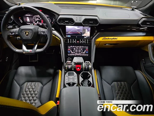 Lamborghini Urus — Фото автомобиля 20