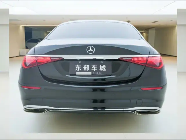 Mercedes-Benz S-Class — Фото автомобиля 3