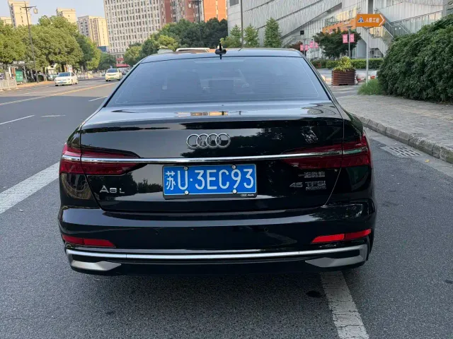 Audi A6L — Фото автомобиля 8