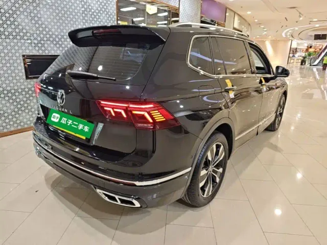 Volkswagen Tiguan L — Фото автомобиля 6