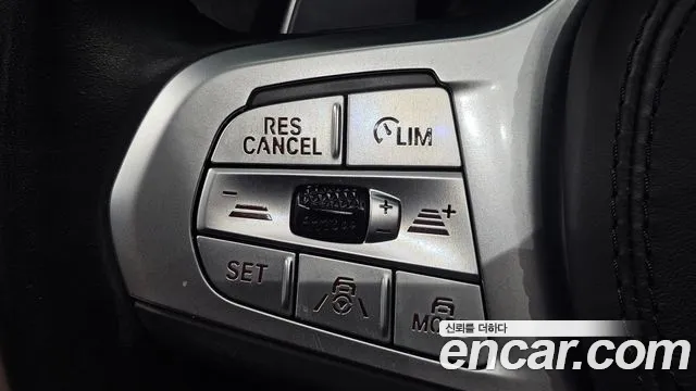 BMW 7 Series — Фото автомобиля 13