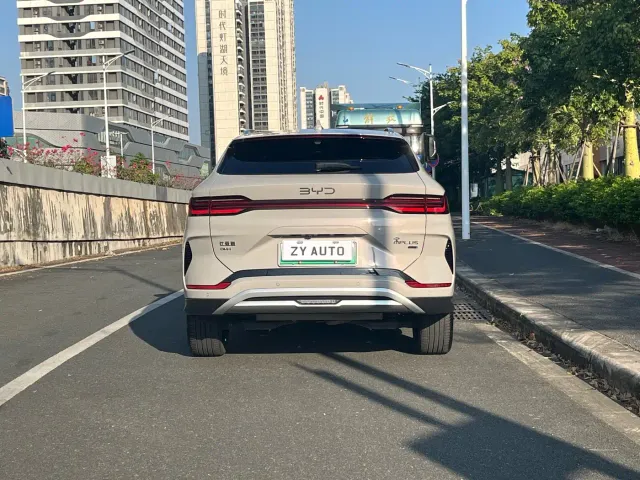 BYD Song PLUS — Фото автомобиля 5