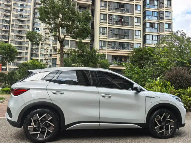 BYD Yuan PLUS — Фото автомобиля 13