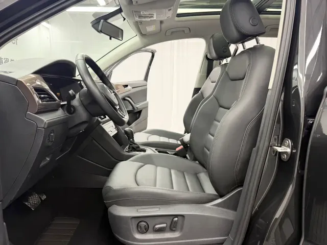Volkswagen Tharu — Фото автомобиля 7