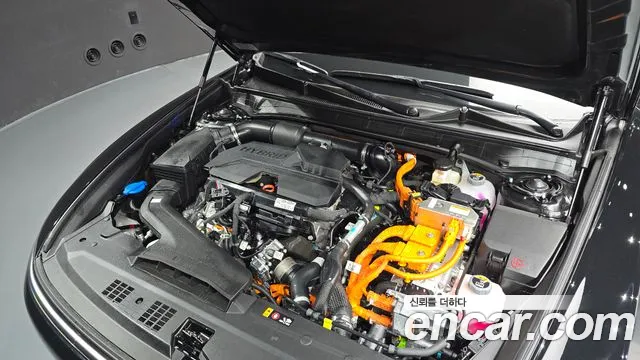 Hyundai Grandeur GN7 — Фото автомобиля 9