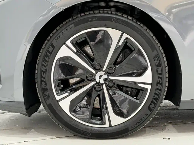 Nio ET5 Touring — Фото автомобиля 11