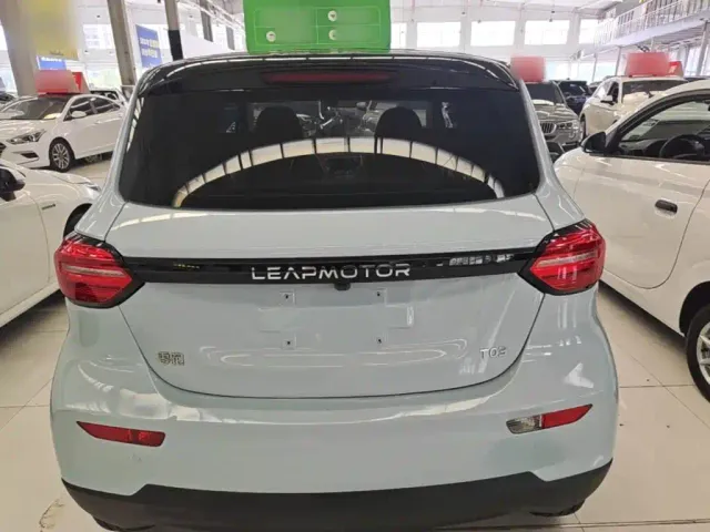Leapmotor T03 — Фото автомобиля 5