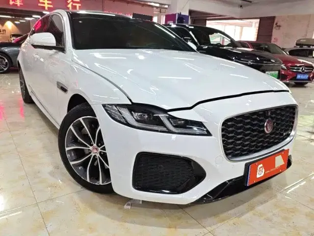 Jaguar XFL — Фото автомобиля 3