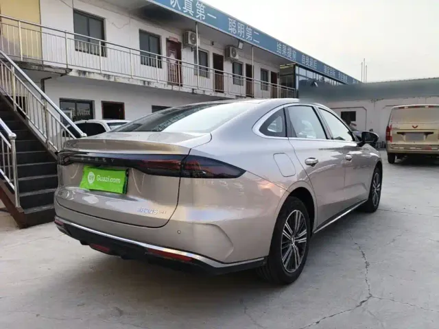 Geely Galaxy Stellar 6 — Фото автомобиля 6
