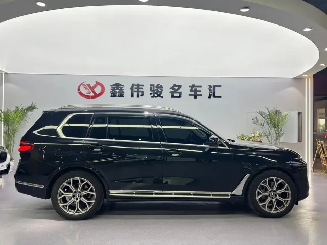 BMW X7 — Фото автомобиля 5