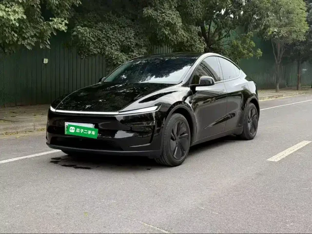 Фотография автомобиля — Tesla Model Y