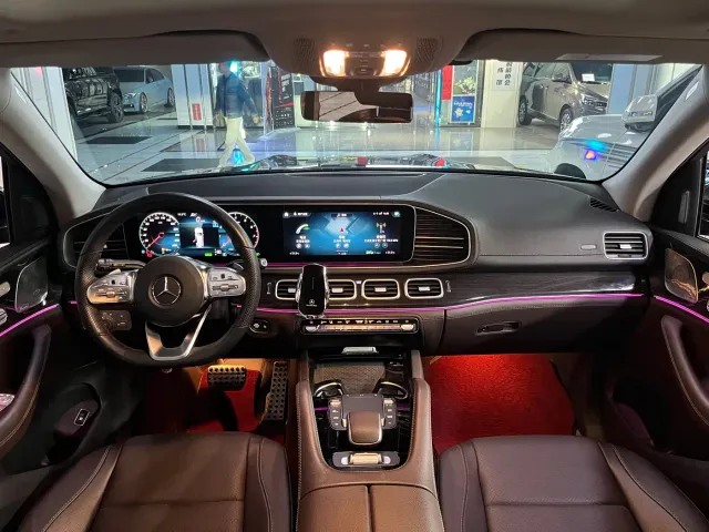 Mercedes-Benz GLS-Class — Фото автомобиля 16