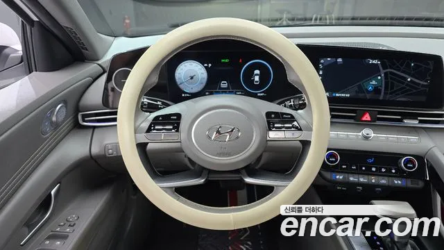 Hyundai Avante CN7 — Фото автомобиля 19