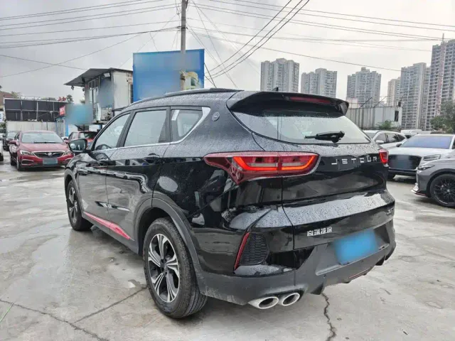 Jetour X70 — Фото автомобиля 4
