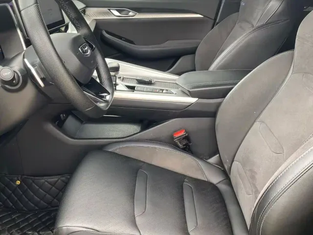 Geely Xingrui — Фото автомобиля 4