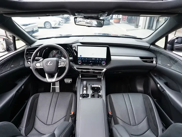 Lexus RX — Фото автомобиля 13