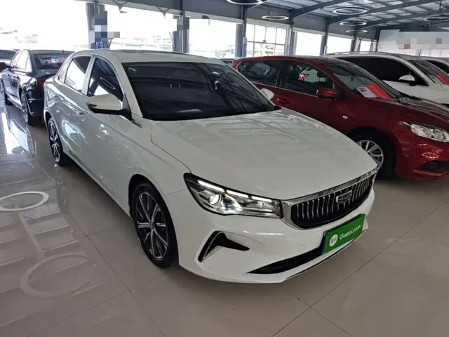 Geely Emgrand — Фото автомобиля 3