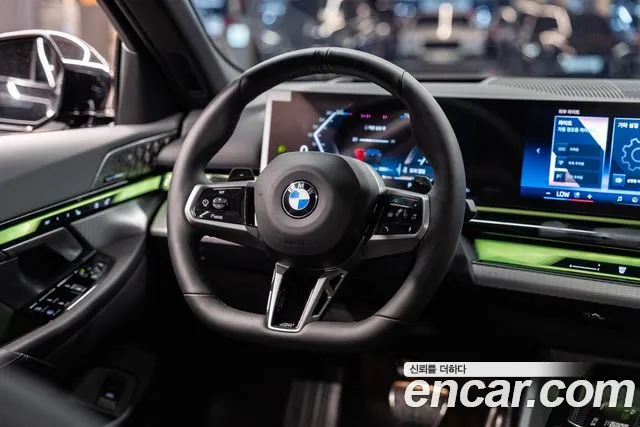 BMW 5 Series G60 — Фото автомобиля 8