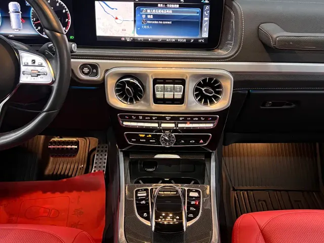 Mercedes-Benz G-Class — Фото автомобиля 15