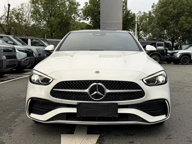 Mercedes-Benz C-Class — Фото автомобиля 2