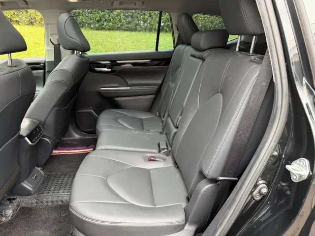 Toyota Highlander — Фото автомобиля 12