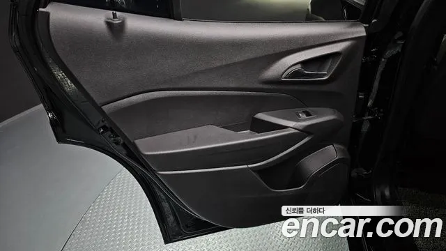 ChevroletGMDaewoo Trax Trax Кроссовер — Фото автомобиля 24