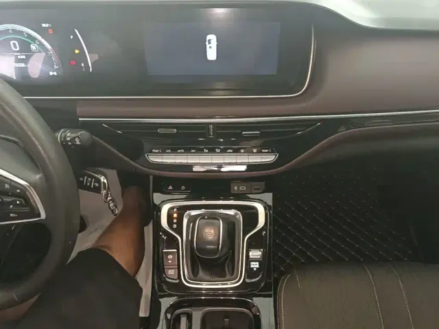 GAC Trumpchi M6 — Фото автомобиля 13