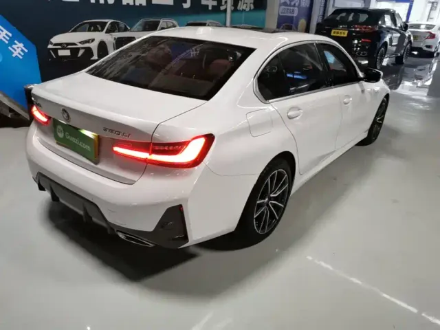 BMW 3 Series — Фото автомобиля 6
