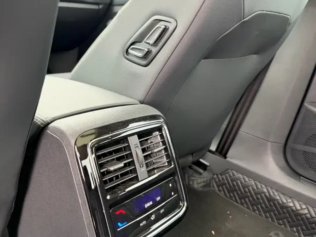 Volkswagen Passat — Фото автомобиля 14