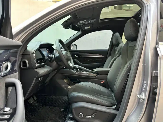 Geely Xingyue L — Фото автомобиля 8