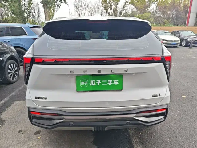 Geely Boyue L — Фото автомобиля 5