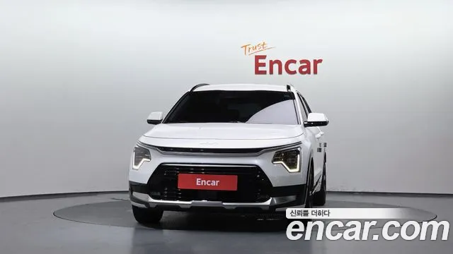 Kia Niro The All New Niro Signature — Фото автомобиля 3