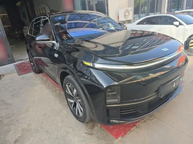 Li Auto L7 — Фото автомобиля 3