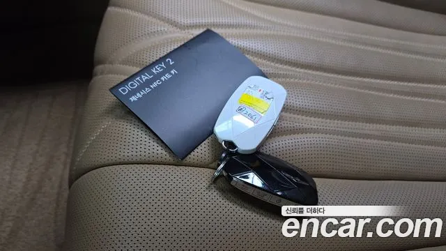 Genesis G80 Бензин 2.5 турбо AWD — Фото автомобиля 18