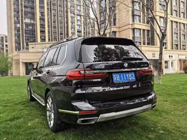 BMW X7 — Фото автомобиля 8