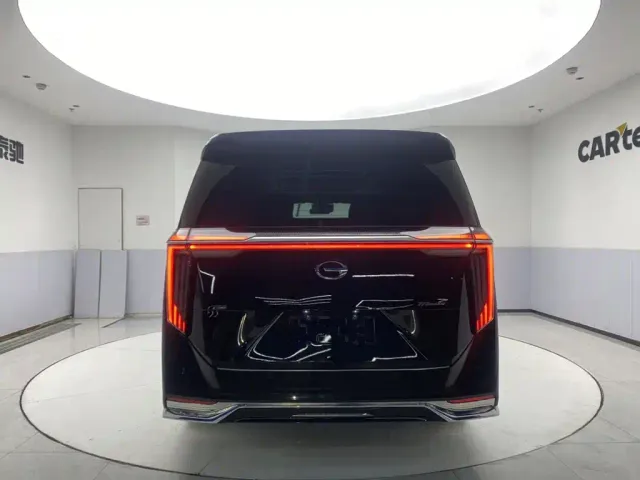 GAC Trumpchi M8 — Фото автомобиля 6