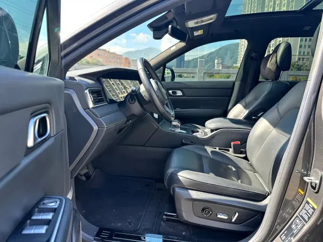 Li Auto ONE — Фото автомобиля 4