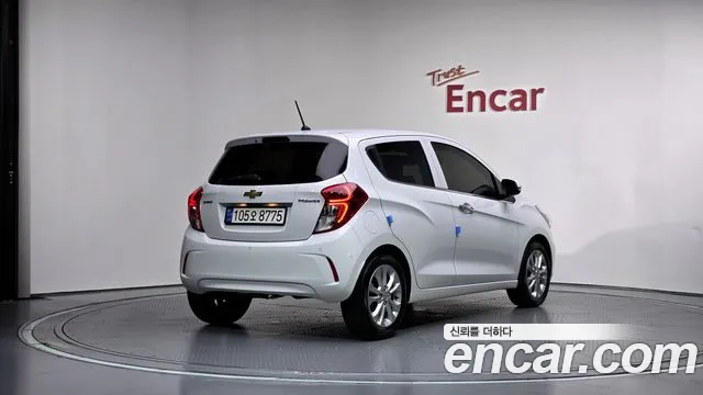 Chevrolet Spark — Фото автомобиля 2