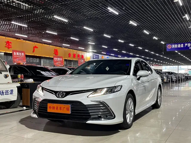 Фотография автомобиля — Toyota Camry