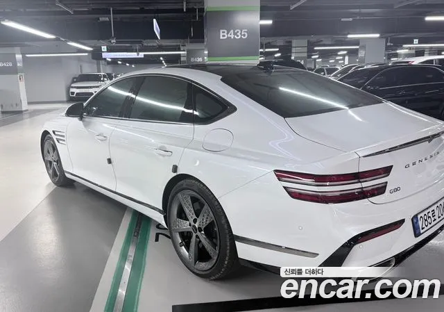 Genesis G80 RG3 — Фото автомобиля 2