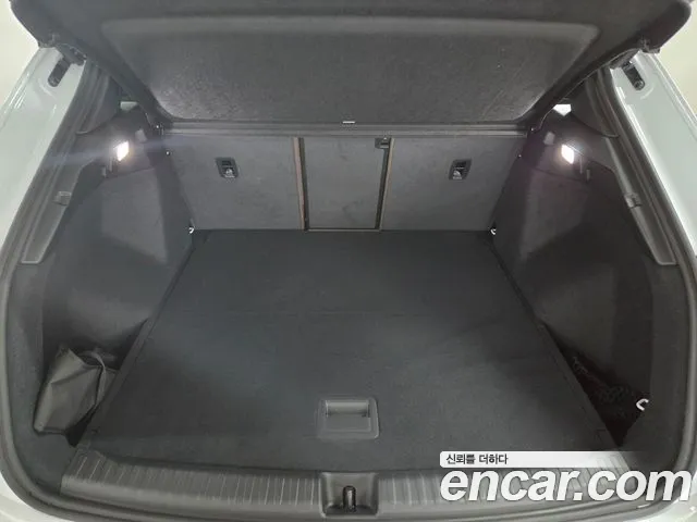Audi Q4 e-tron — Фото автомобиля 13