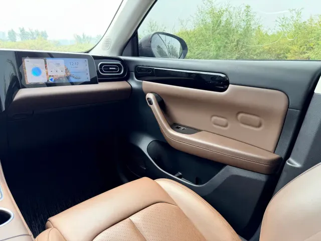 Leapmotor C11 — Фото автомобиля 14