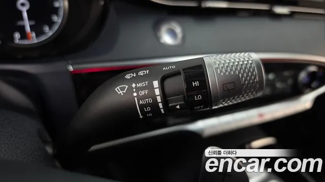 Genesis GV70 2.5T Бензин 2WD — Фото автомобиля 18