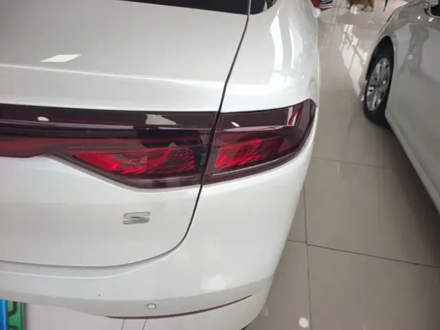 GAC Aion S — Фото автомобиля 7